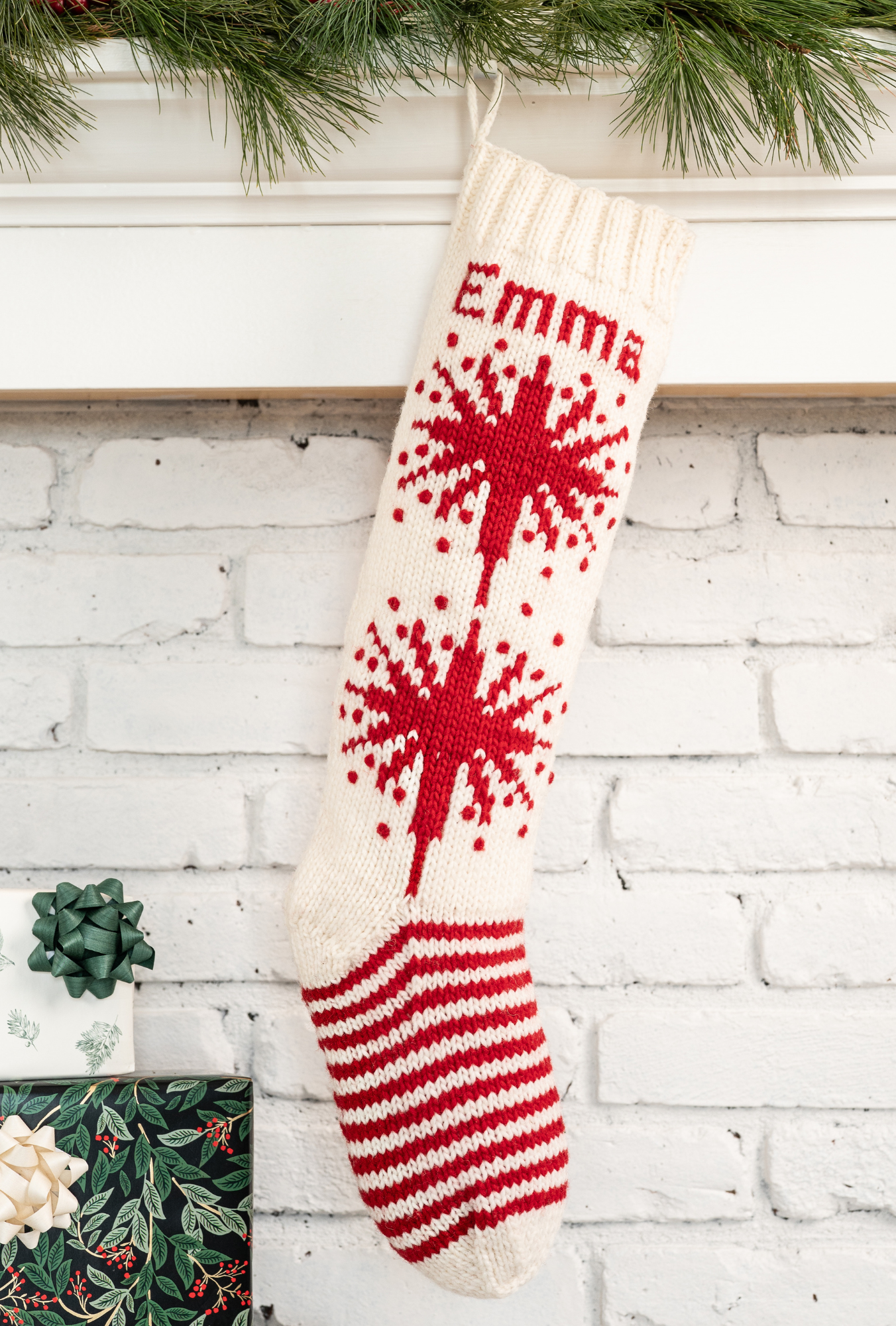 White & Red Star Stocking Kit